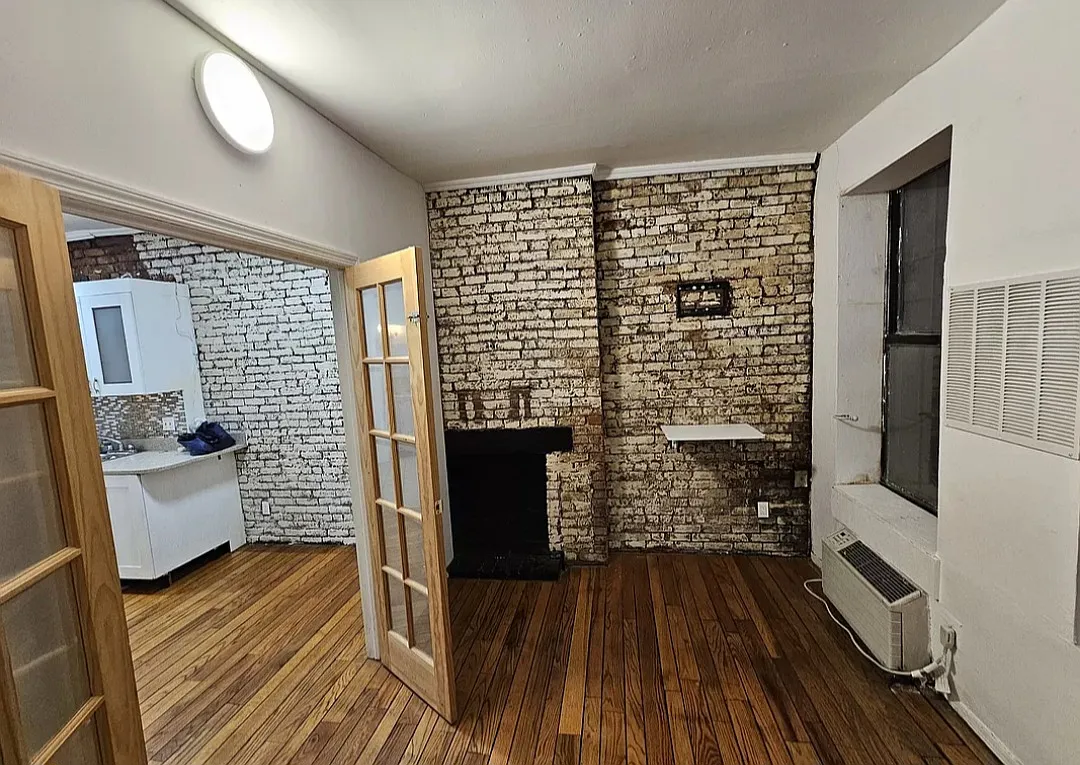 Building Photo - 313 E 60th St #2C
