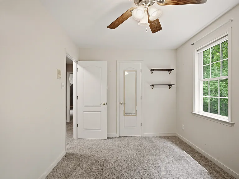 4908 Stoney Creek Pkwy — Photo 38