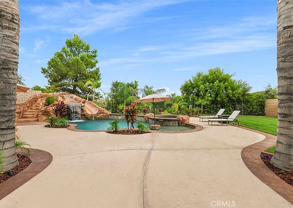 1st image of 1689 Camino Largo St