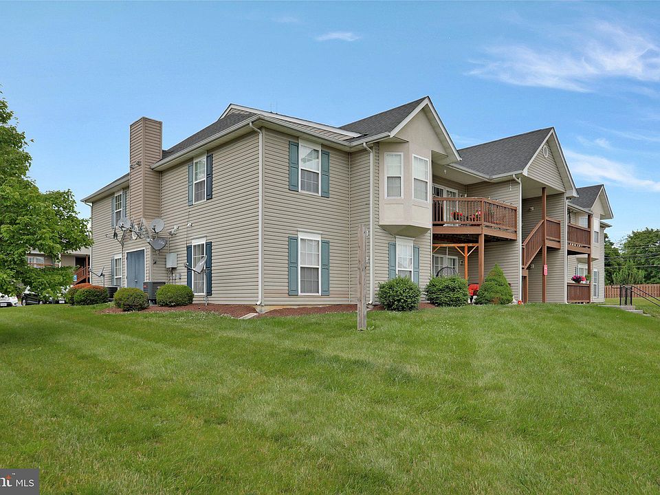 1st image of 123 Brookland Ct