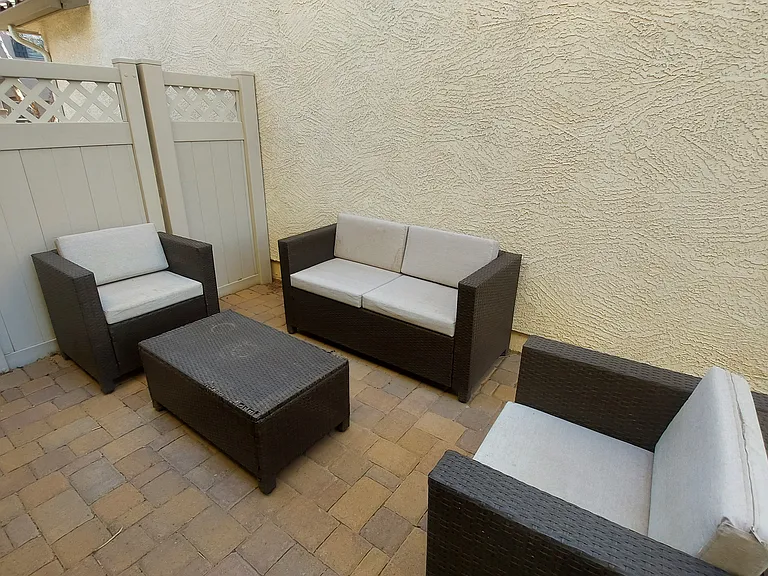 943 S Sabino Dr — Photo 17