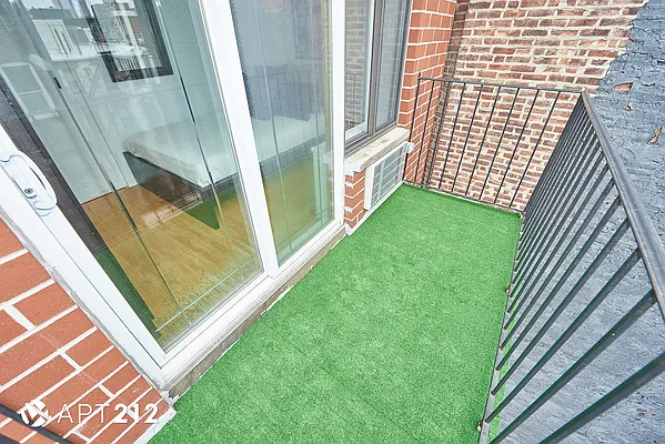 Rented by APT212 INC | media 19