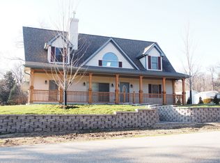 N3063 Begonia Rd, Lake Geneva, WI 53147