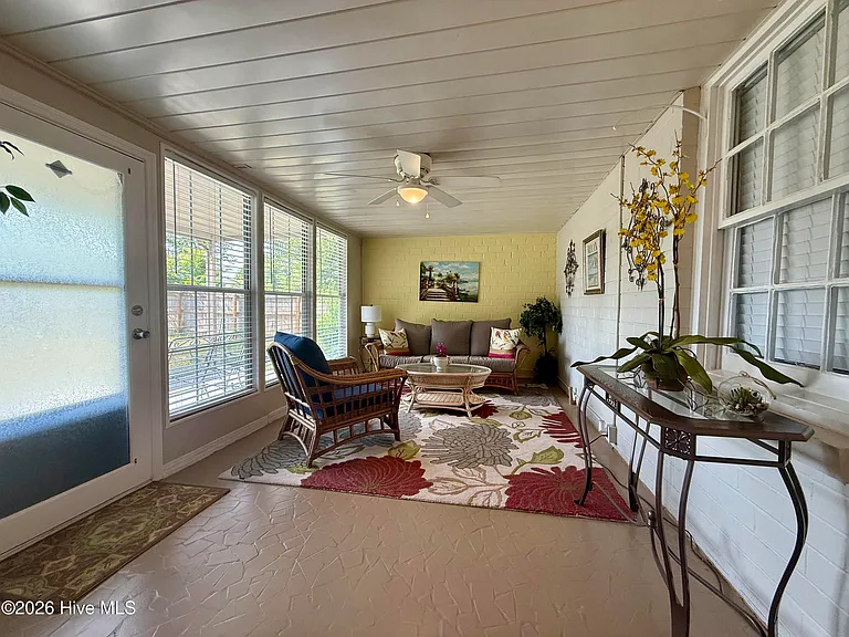 2514 Elderberry Dr — Photo 10