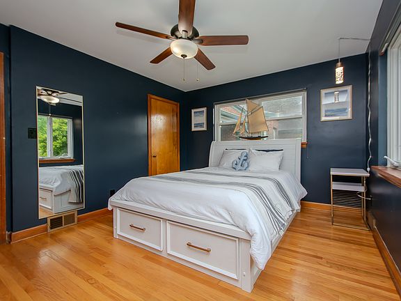 3rd image of 1942 Trevilian Way