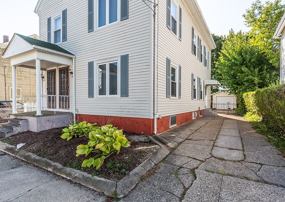105 Johnson St Pawtucket, RI, 02860 Apartments for Rent Zillow