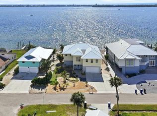 905 Chapin Blvd, Englewood, FL 34223