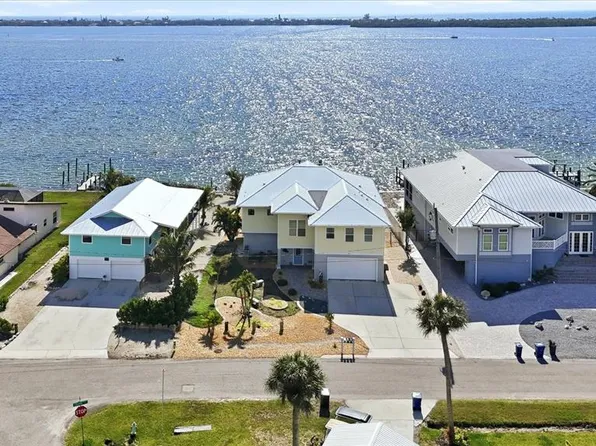 905 Chapin Blvd, Englewood, FL 34223