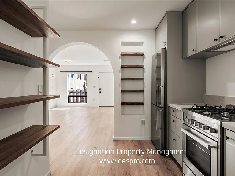 Verdugo Place — Photo 6