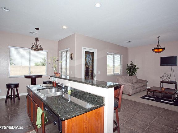 4th image of 6516 S 50th Ln