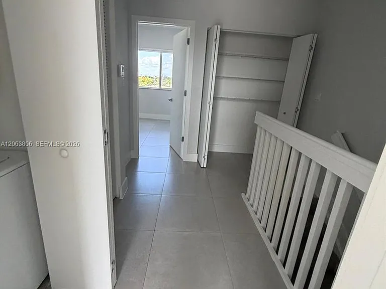 381 E 50th St #5 — Photo 17