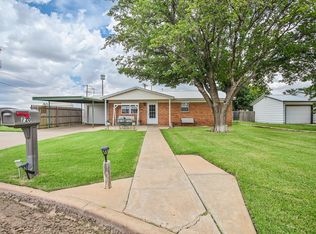 720 S 23rd St, Slaton, TX 79364