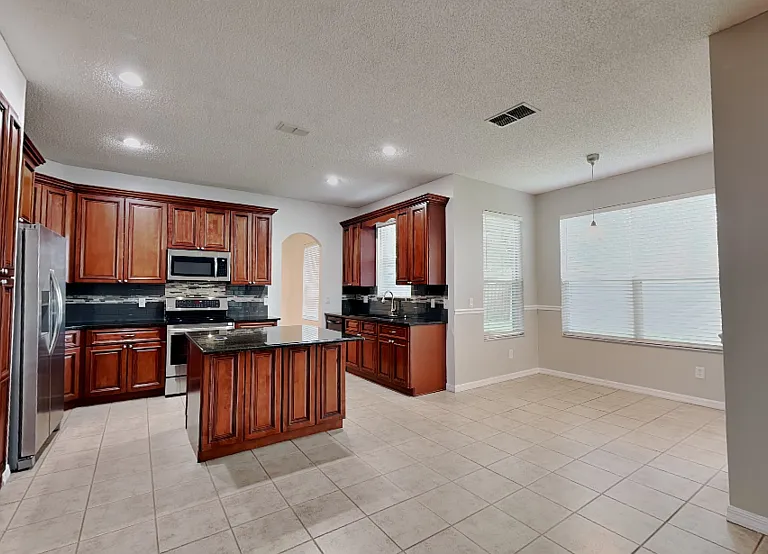 9525 Southern Garden Cir — Photo 7