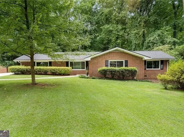 3355 Embry Cir, Chamblee, GA 30341