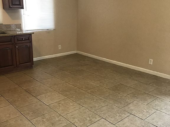 4th image of 977 W 46th St APT 1