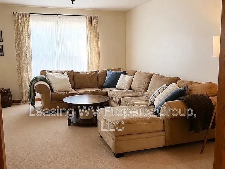 705 Charlie St — Photo 3
