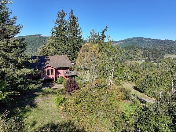 3rd image of 99608 S Bank Chetco Rd