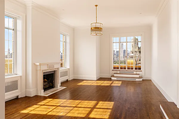 Living room, photo 2