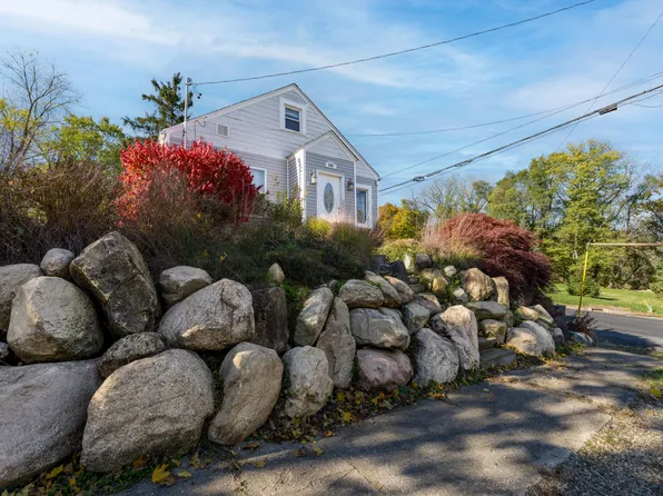 545 N Berkley St, Kalamazoo, MI 49006