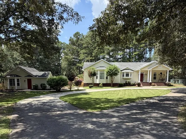 796 Oak Grove Rd, Griffin, GA 30224