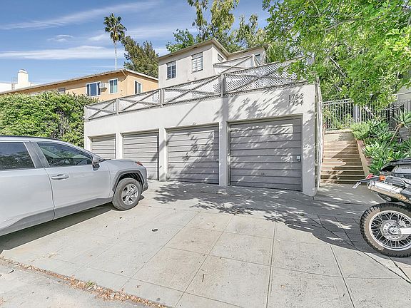2nd image of 1754 Silver Lake Blvd #1/2