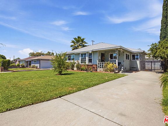 2nd image of 1288 Oakhurst Dr
