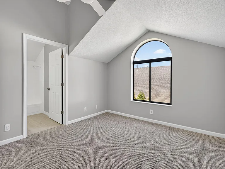 6119 Mullin St — Photo 29