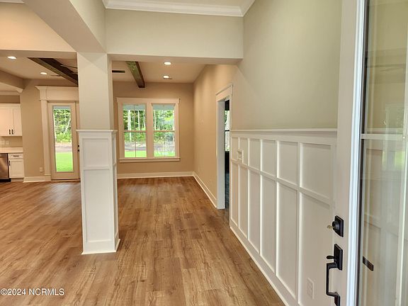 3rd image of 515 Briarwood Drive NW