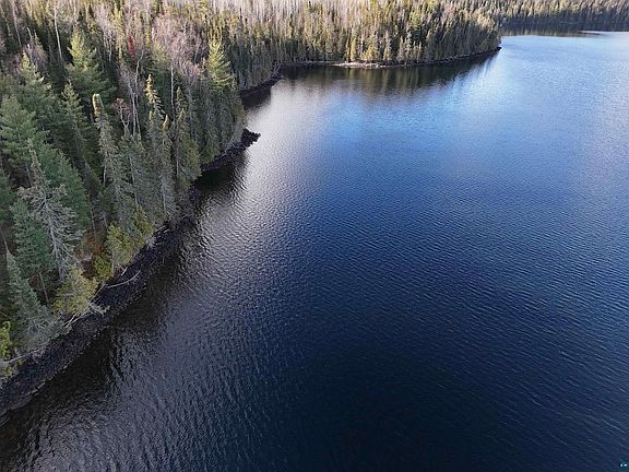 2nd image of XXXX Gunflint Tr
