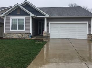 1563 N Parc Grove Ct, O'Fallon, IL 62269