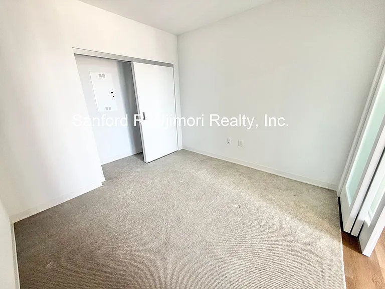987 Queen St #2811 — Photo 5