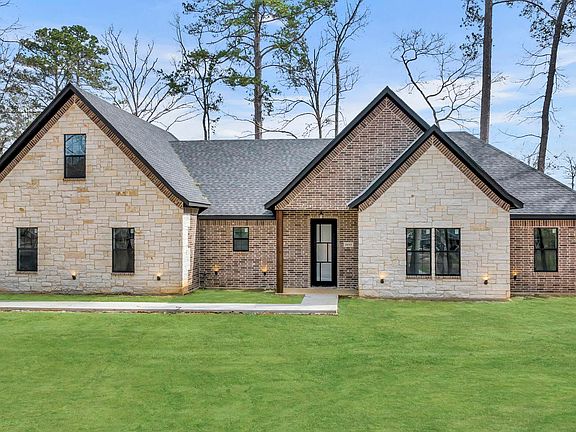 3rd image of 18315 Sunshine Ln