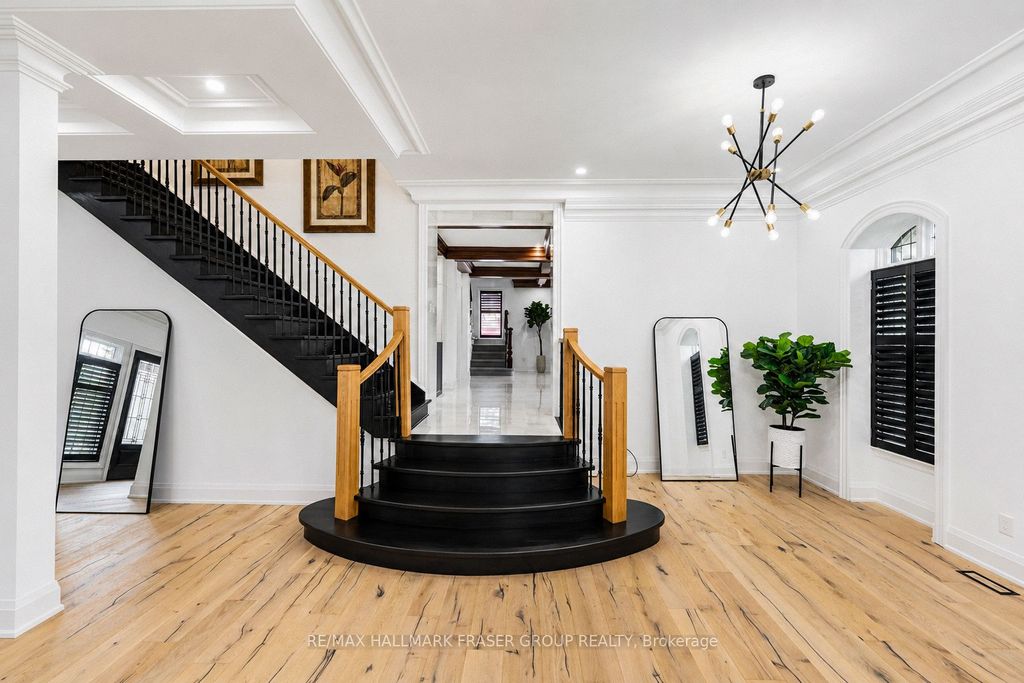 134 Front St E, Whitby, ON - View 5