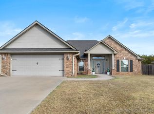 2516 Stage Coach Ave, Durant, OK 74701