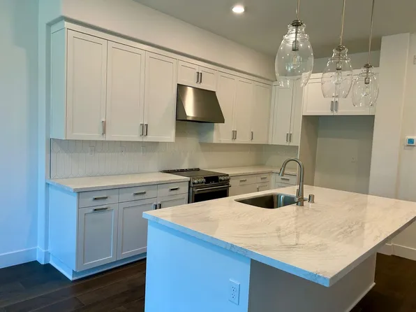 21507 Dana Point Ln, Cupertino, CA 95014