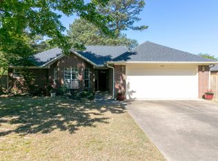 1825 Steeple Ln, Conway, AR 72034