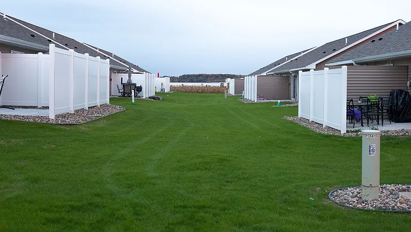 3 bed, 2.0 bath, $1,799 — Photo 2