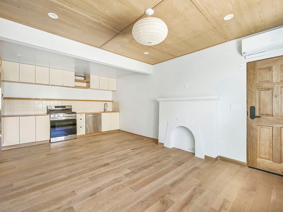 1st image of 3361 Hamilton Way #3