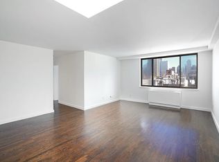 447 W 45th St APT 7A, New York, NY 10036