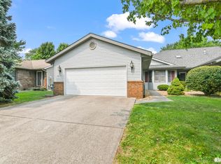 2615 S Chase Dr, Springfield, IL 62704