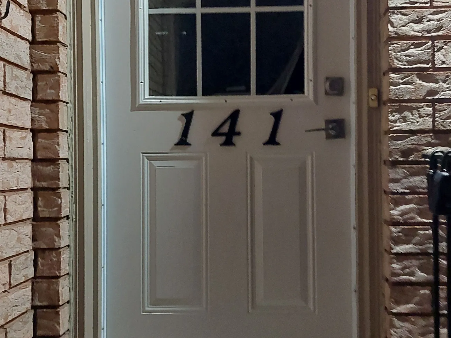 3 bed, $2,495 — Photo 2