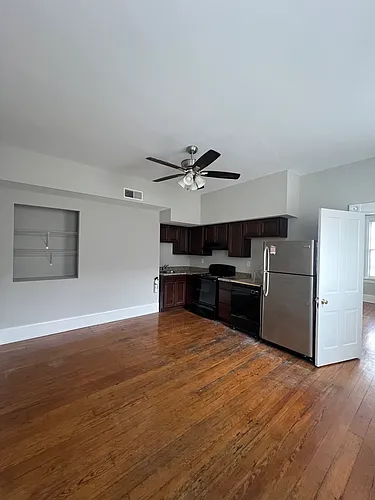 409 Warner St #2 Photo 1
