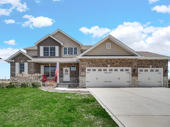 9757 Garden Way St, John, IN 46373
