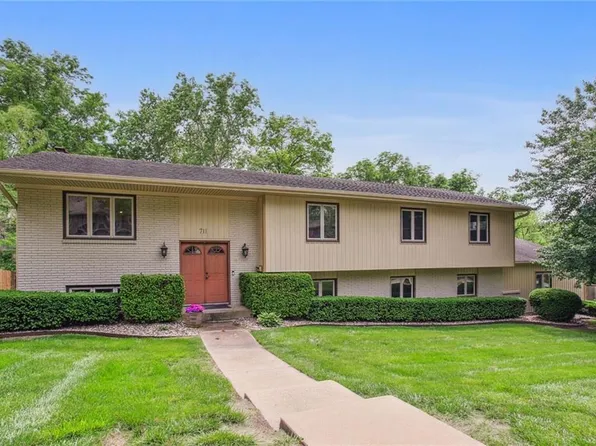711 W 109th Ter, Kansas City, MO 64114