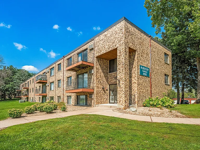 Arbor View Apartments — Photo 24