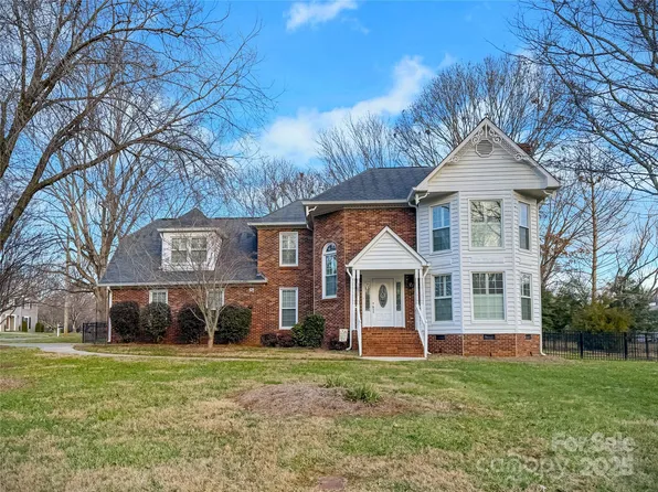 3297 Su San Farms Rd, Gastonia, NC 28056