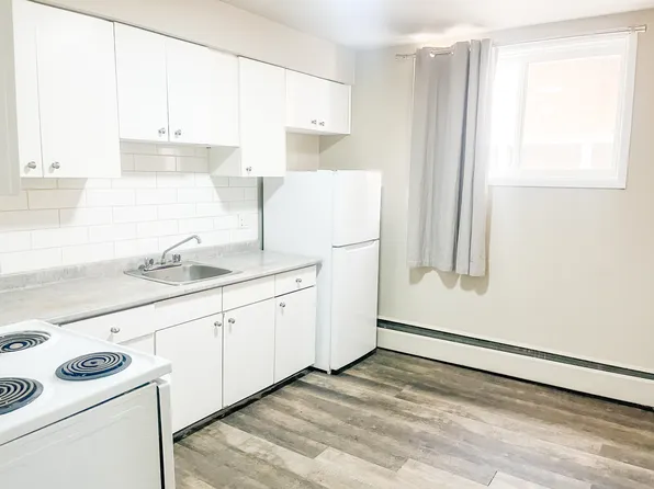 Par 2821, 2821 Parliament Ave, Regina, SK S4S 2L1