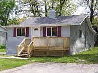 2nd image of 713 Maple St