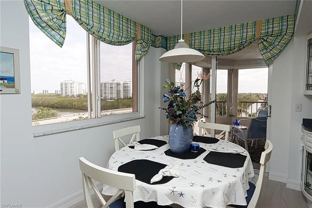 2 bed, 2.0 bath, 1476 sqft, $11,500 — Photo 4