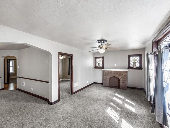 3rd image of 2721 Maurer Ave
